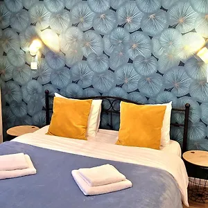 Brand New With Private Bathroom And Balcony-terrasse Brüssel